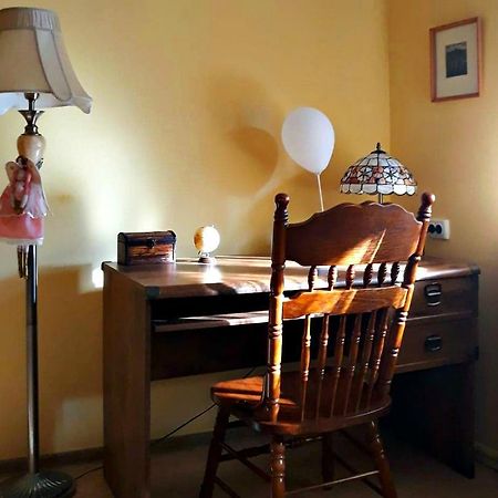 Apartment In The Historical City Center Chernivtsi Εξωτερικό φωτογραφία